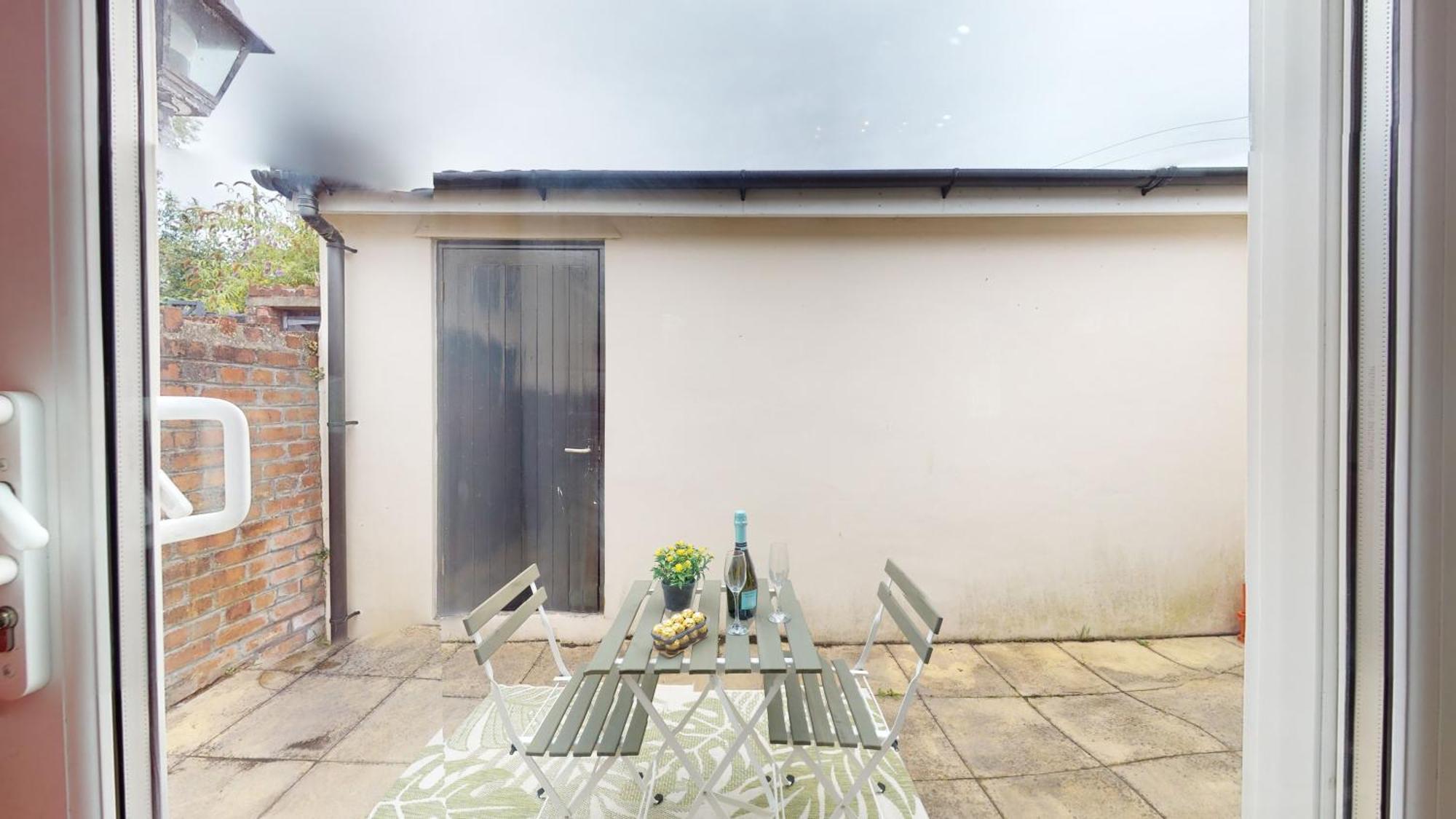 Cosy Cardiff Apartment And Patio Esterno foto