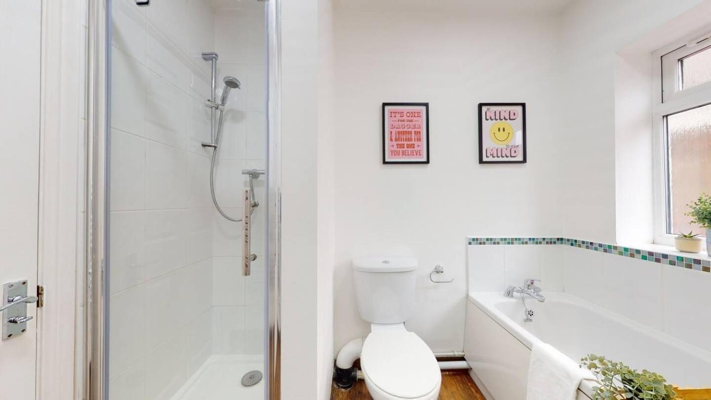 Cosy Cardiff Apartment And Patio Esterno foto